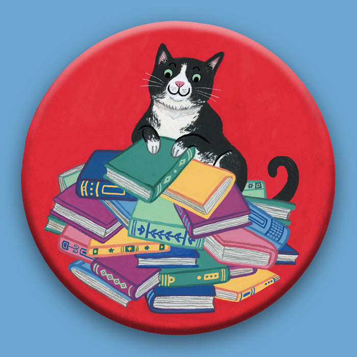 Books & Cats Magnet